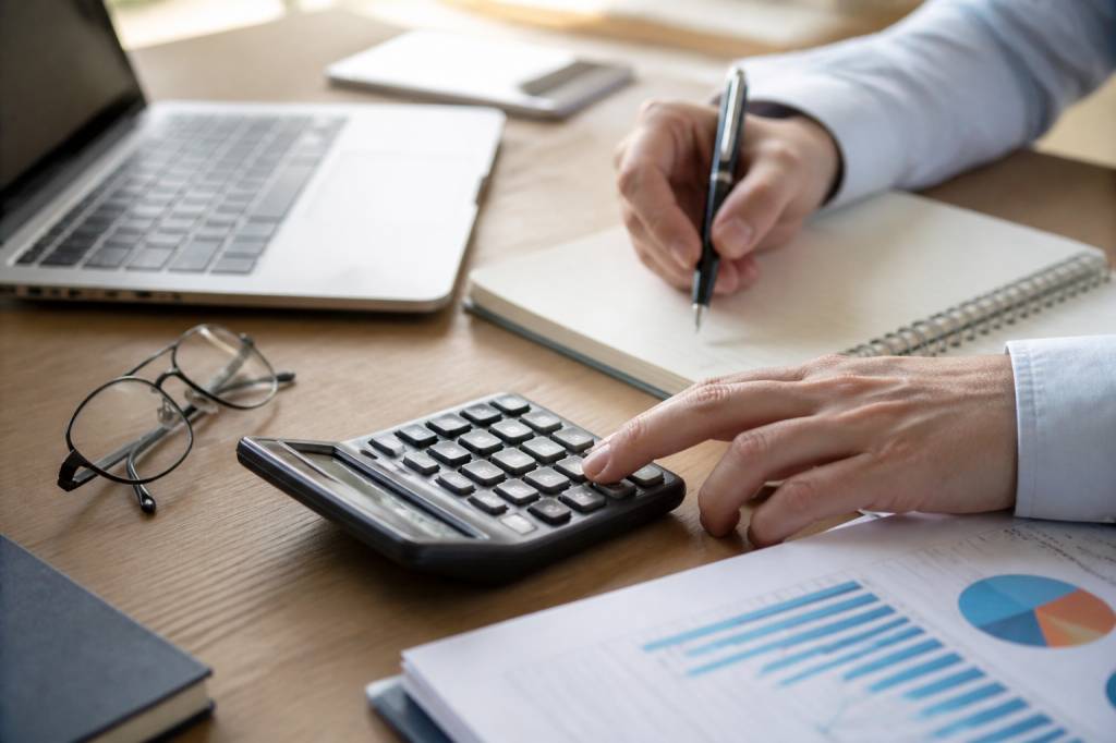 Comment calculer des intérêts : méthode, formules et exemples pratiques